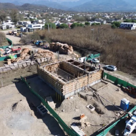 Construcción de cisterna de 270 m3 de hormigón armado